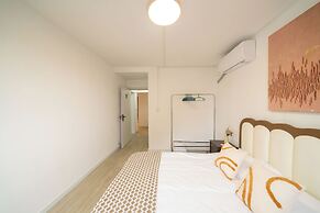 Book and Bed-Nanjing West Road