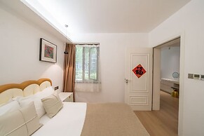Book and Bed-Nanjing West Road