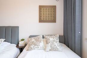 Book and Bed-Nanjing West Road