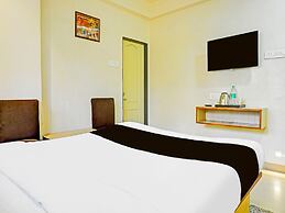 Classic With Twin Bed Collection O Viman Nagar
