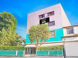 Classic With Twin Bed Collection O Viman Nagar
