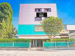 Classic With Twin Bed Collection O Viman Nagar