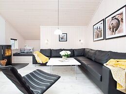 4 Star Holiday Home in Grossenbrode
