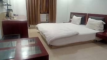 Townhouse Oak Dhanbad Railway Junction