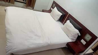 Townhouse Oak Dhanbad Railway Junction