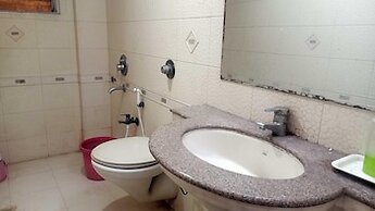 Townhouse Oak Dhanbad Railway Junction