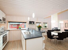 4 Star Holiday Home in Grossenbrode