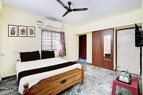 Deluxe Srinivasa Residency
