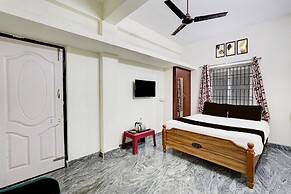 Deluxe Srinivasa Residency