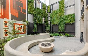 w Nest-style 1BR in Lively Tabacalera