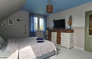 10-guest Holiday Villa With Private Pool