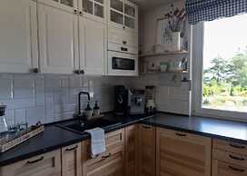 10-guest Holiday Villa With Private Pool