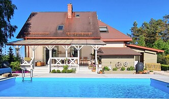 10-guest Holiday Villa With Private Pool