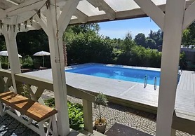10-guest Holiday Villa With Private Pool