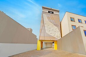 Deluxe Townhouse Arulmigu Devi Temple Chennai