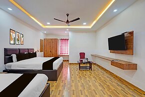 Deluxe Townhouse Arulmigu Devi Temple Chennai