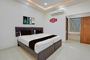 Deluxe Townhouse Arulmigu Devi Temple Chennai