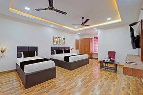 Deluxe Townhouse Arulmigu Devi Temple Chennai