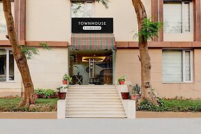Classic With Twin Bedtownhouse T Block