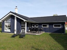 4 Star Holiday Home in Grossenbrode