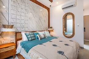 Solari Aura Villa