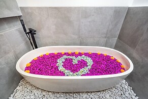 Solari Aura Villa