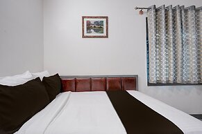 Deluxe Townhouse Koramangala Road Complex