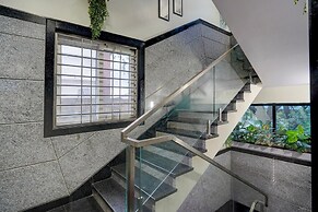 Deluxe Townhouse Koramangala Road Complex