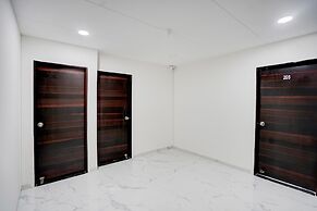 Deluxe Vikalp UTR Omkar Nagar