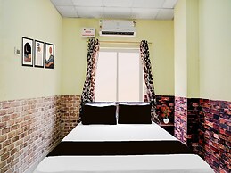 Classic With Balcony Ganeshguri Nayanpur