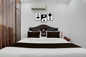 Classic With Balcony Huda Market Sector 46