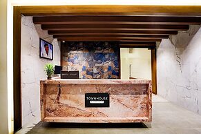 Super Deluxe Room Townhouse High Rise