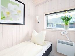 4 Star Holiday Home in Grossenbrode