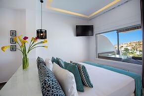 Tropicana Hotel