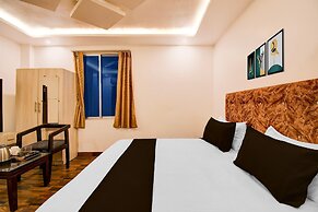 Deluxehotel Niraant