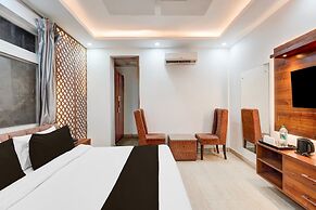 Deluxe With Twin Bedrispana Pul Haridwar