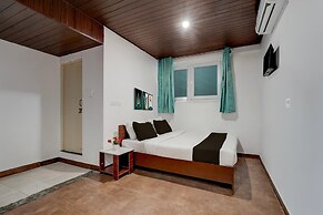 Deluxethe Brew AND Rest INN
