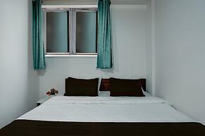 Deluxethe Brew AND Rest INN