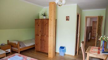 Large Holiday Home With Sauna in Masuria