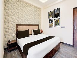 Super Collection O Sector 108 Noida