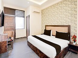 Super Collection O Sector 108 Noida