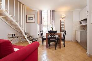 Apartments Via Giulia