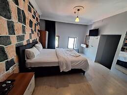 mavikumsal otel