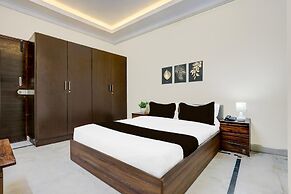 Single Roommadiwala Lake Park