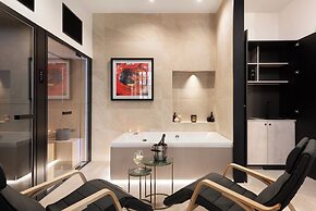 At Forty-One Apt 02