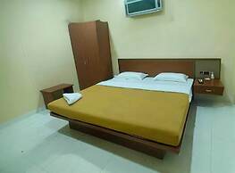 Dear Hotel