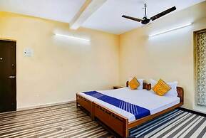 Dear Hotel