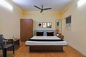 Dear Hotel