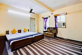 Dear Hotel