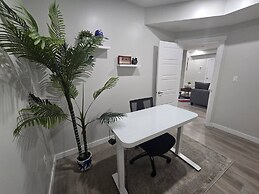 Elegant Private Suite in Edmonton North